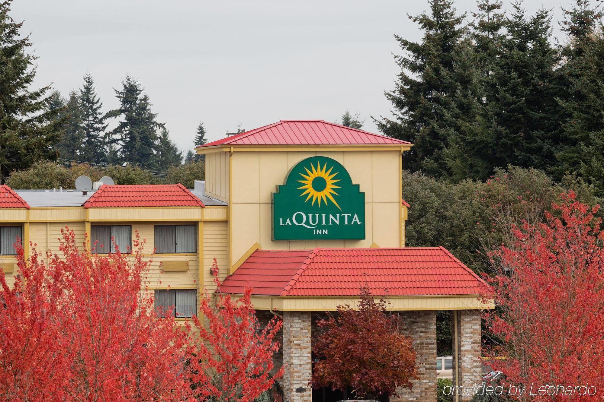 La Quinta Inn By Wyndham Everett Buitenkant foto